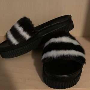 Kendall and Kylie slides